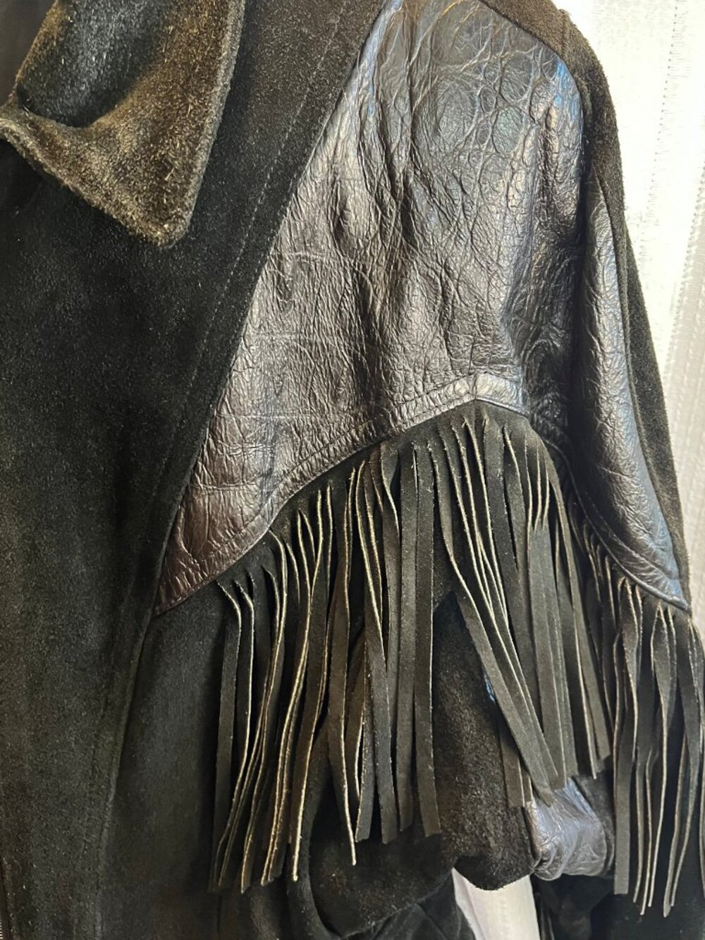 Vintage Outerwear by Phoenix Western Style Cropped Fringed Jacket size M - Picture 4 of 7